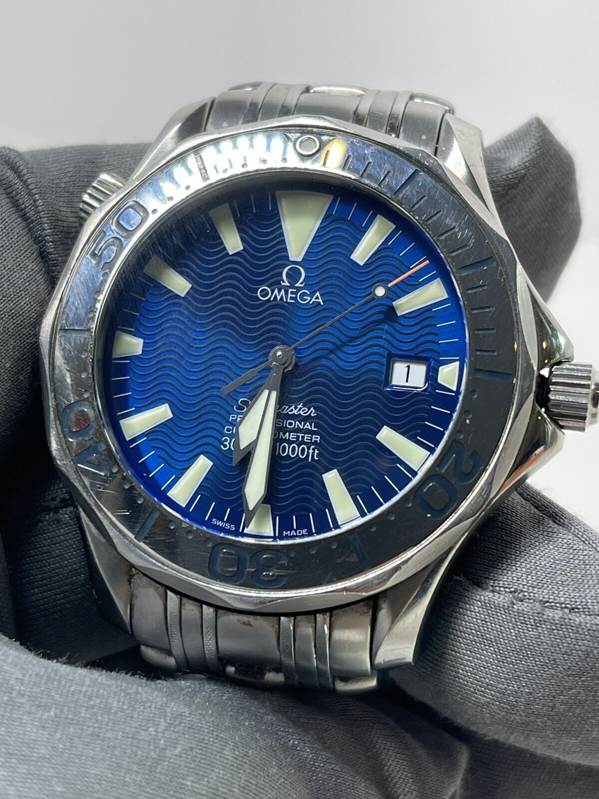 OMEGA 300M Seamaster Professional Mens Automatic Watch Electric Blue Dial