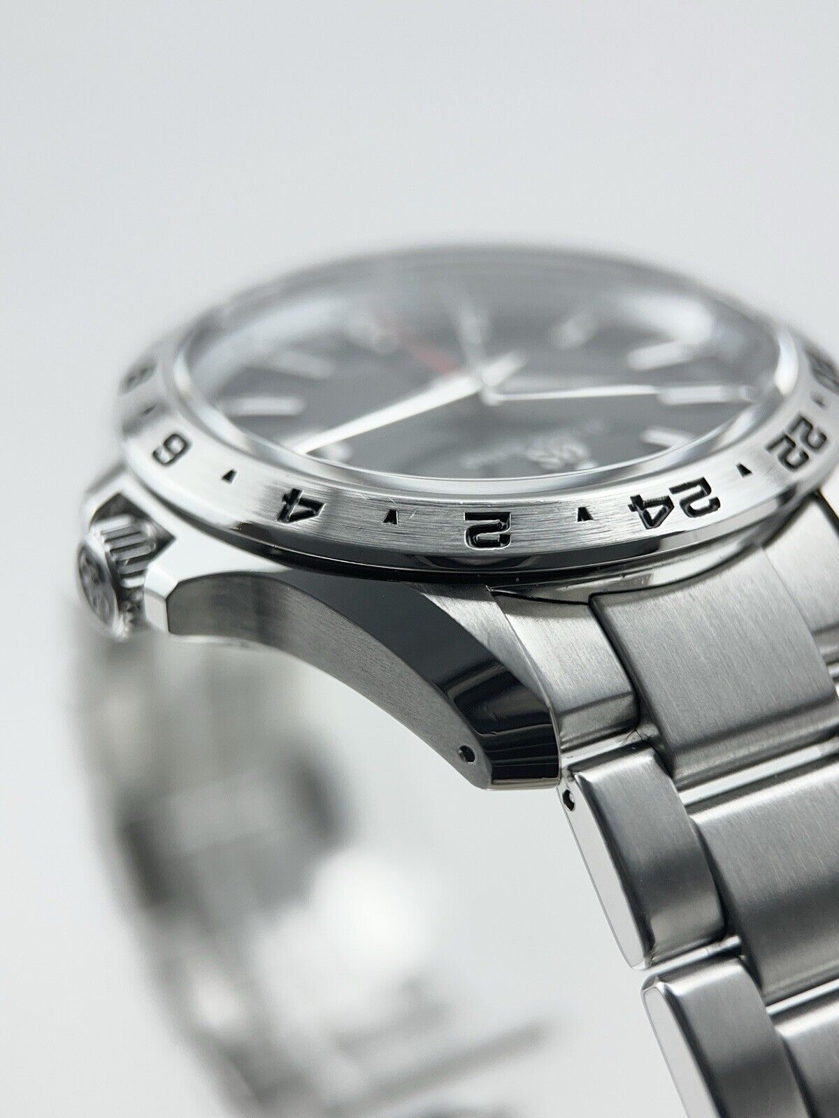 2021 Grand Seiko Steel Blue 39mm Quartz Men’s Watch SBGN005 - Box and Papers