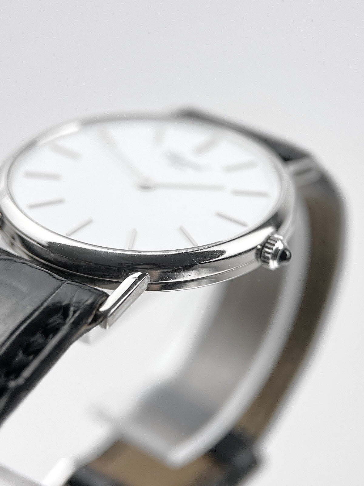 Chopard Classic 1091 18k White Gold White Dial Quartz Watch 32MM