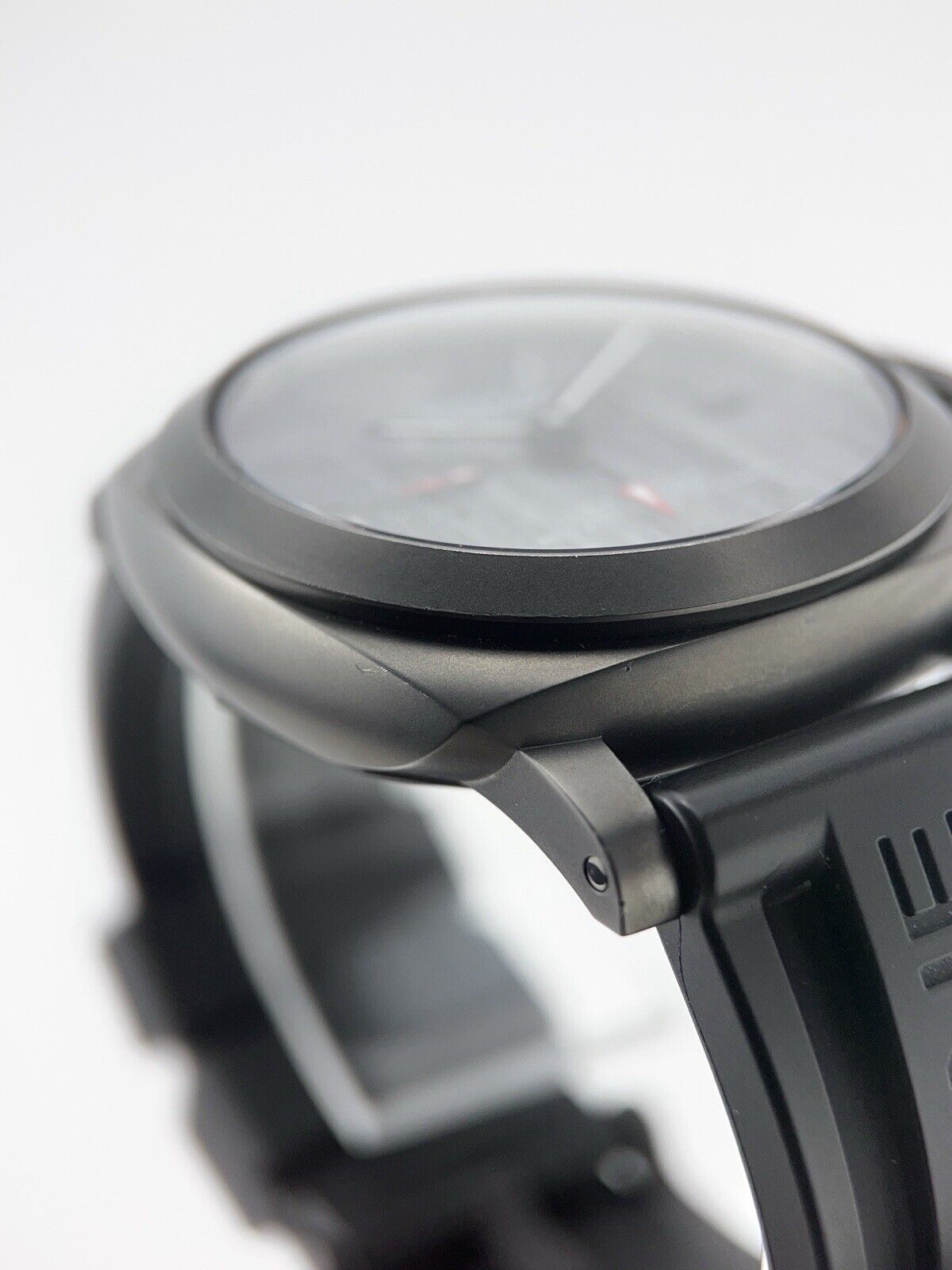 2020 Panerai Luminor Luna Rossa Titanium 44mm Automatic Men’s Watch PAM01036