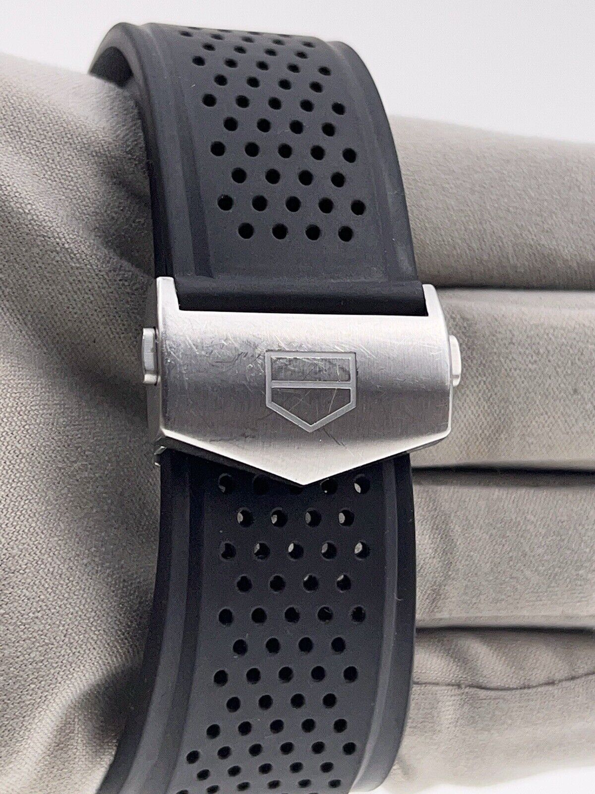 2020 Tag Heuer Carrera Stainless Steel 45mm Automatic Men’s Watch CBG2A10