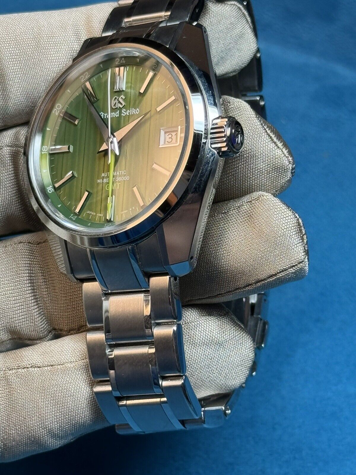 2022 Grand Seiko Heritage Bamboo Green Stainless Steel Automatic 40mm SBGJ259