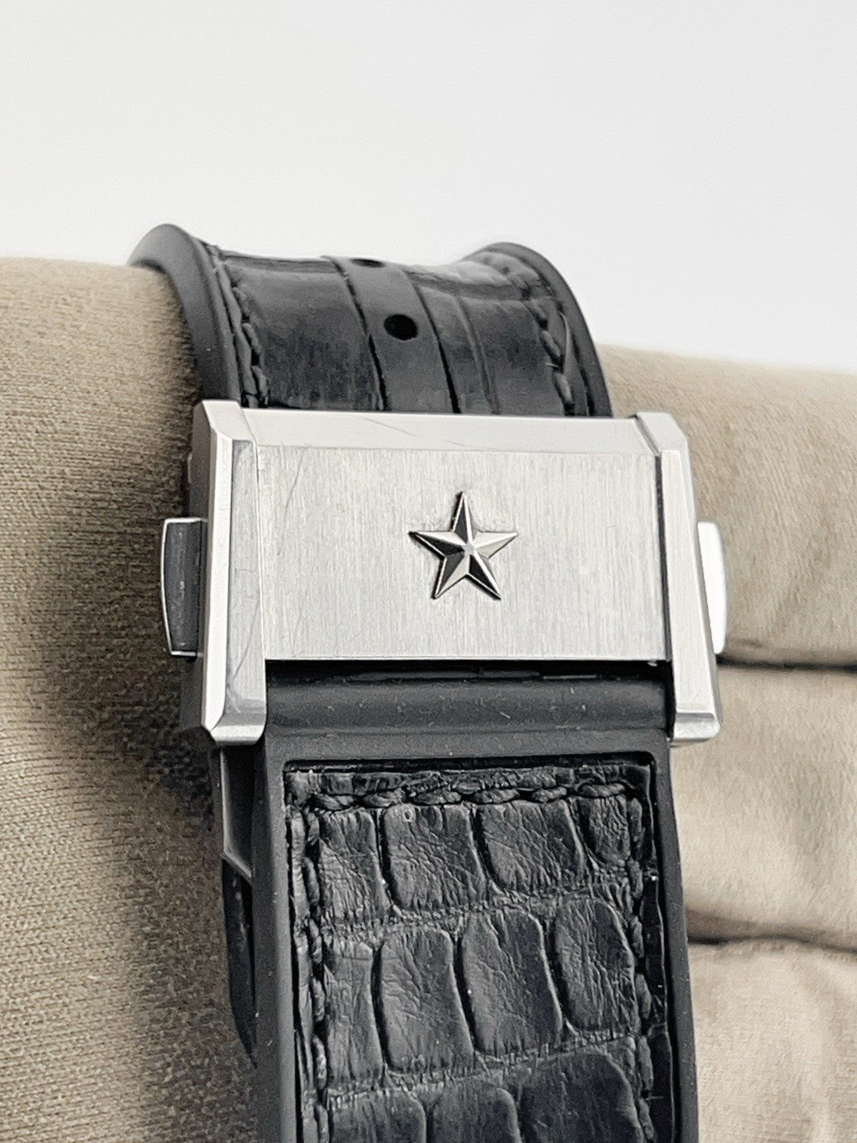 Zenith Defy El Primero Titanium Skeleton Dial 44mm Auto Mens Watch 95.9000.9004