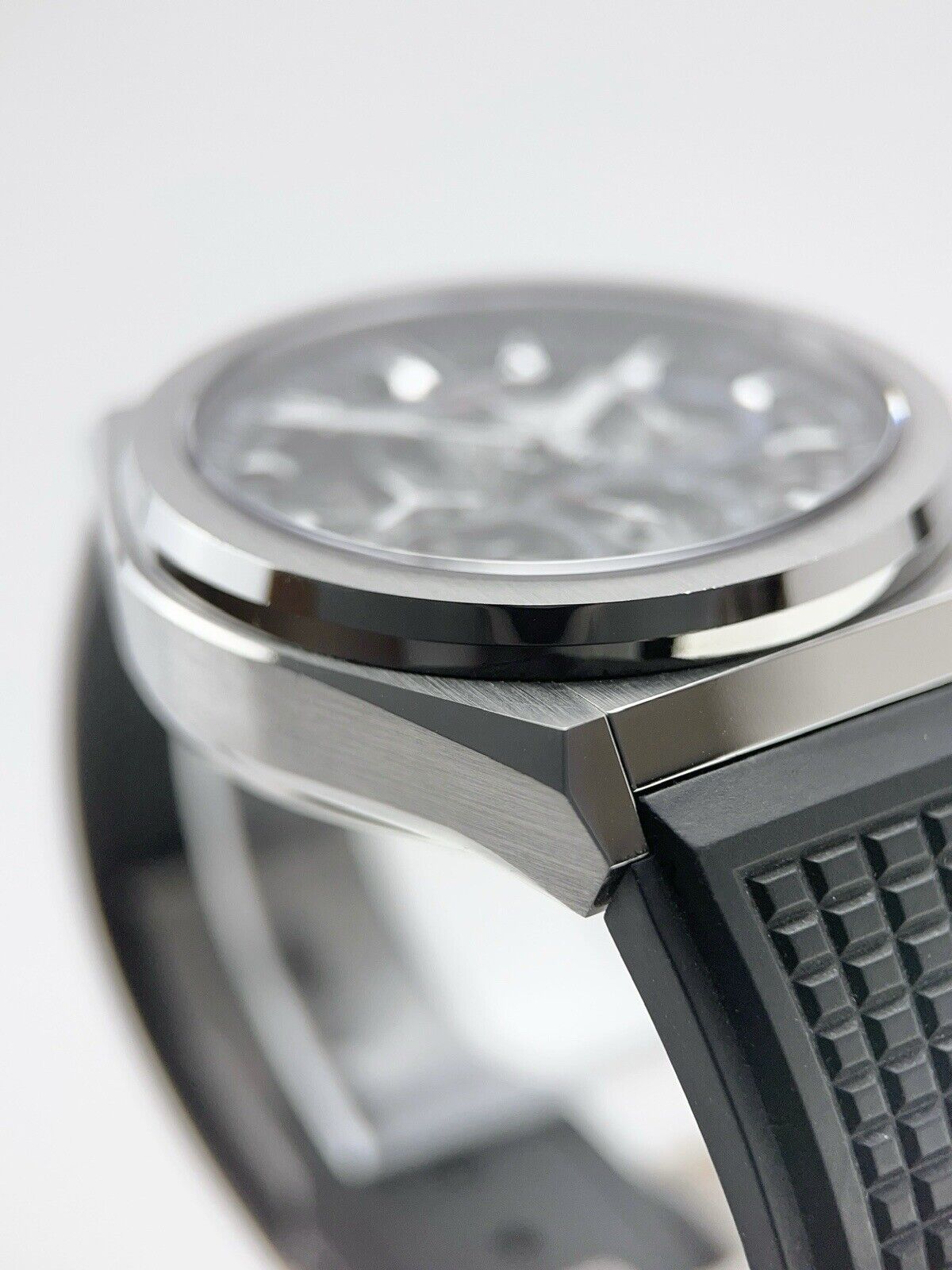 Zenith El Primero Chronograph Titanium 44mm Automatic Men’s Watch 95.9000.9004