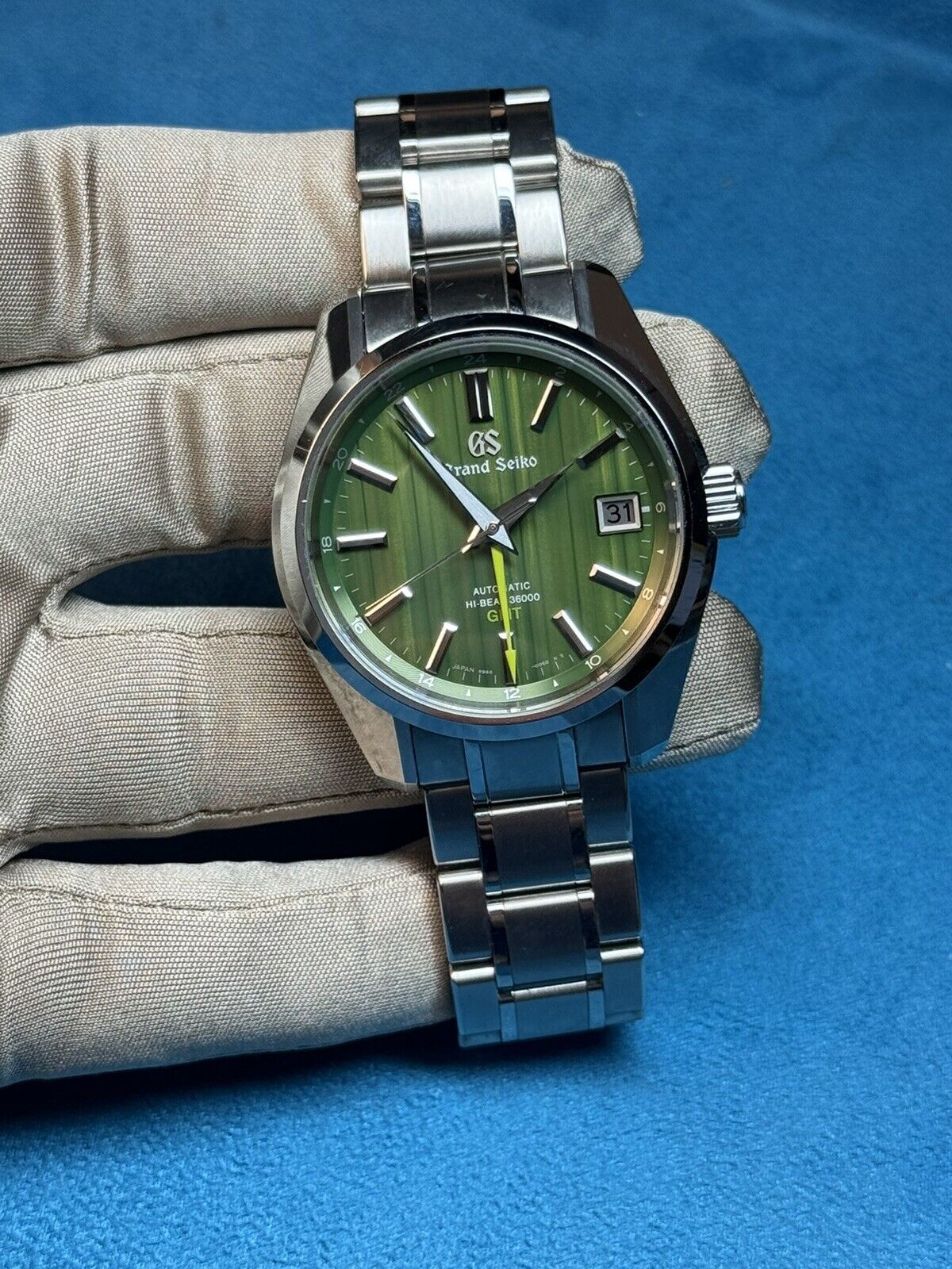 2022 Grand Seiko Heritage Bamboo Green Stainless Steel Automatic 40mm SBGJ259