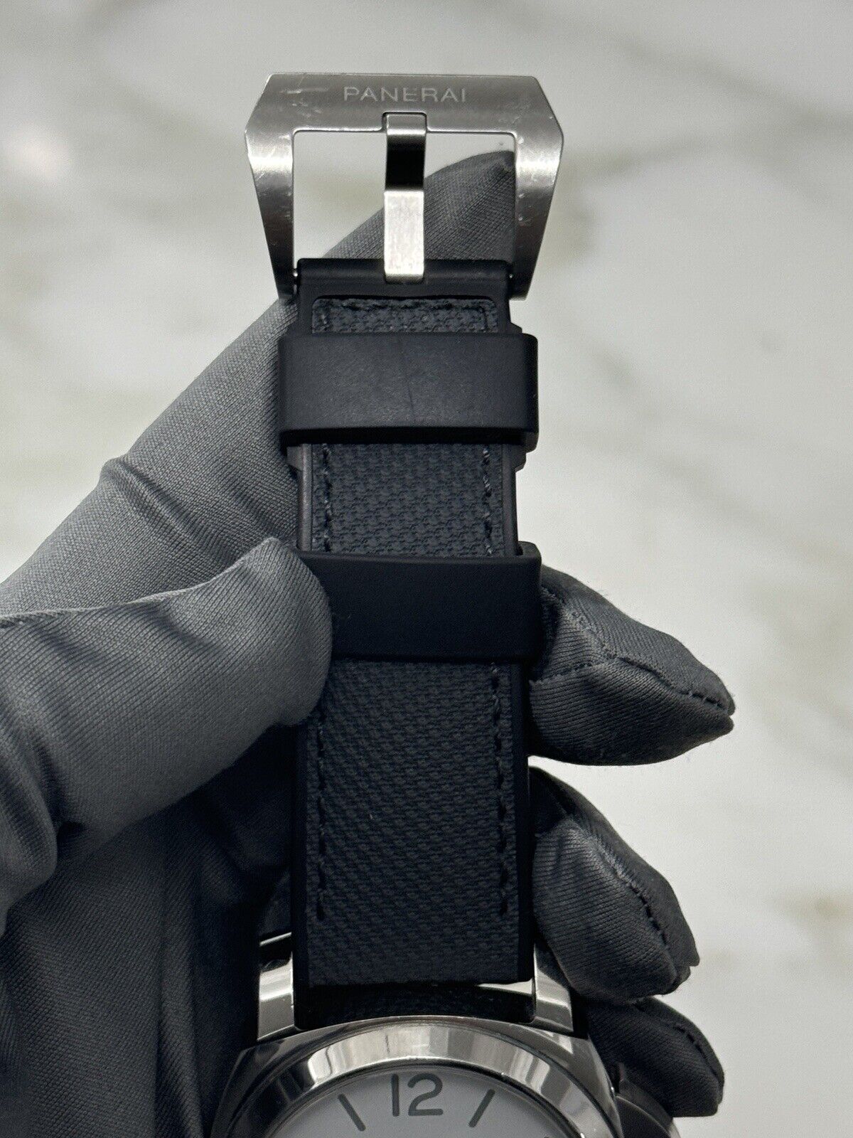 2022 Panerai Luminor Luna Rossa PAM01342 Hand Winding Men's Watch - Box & Papers