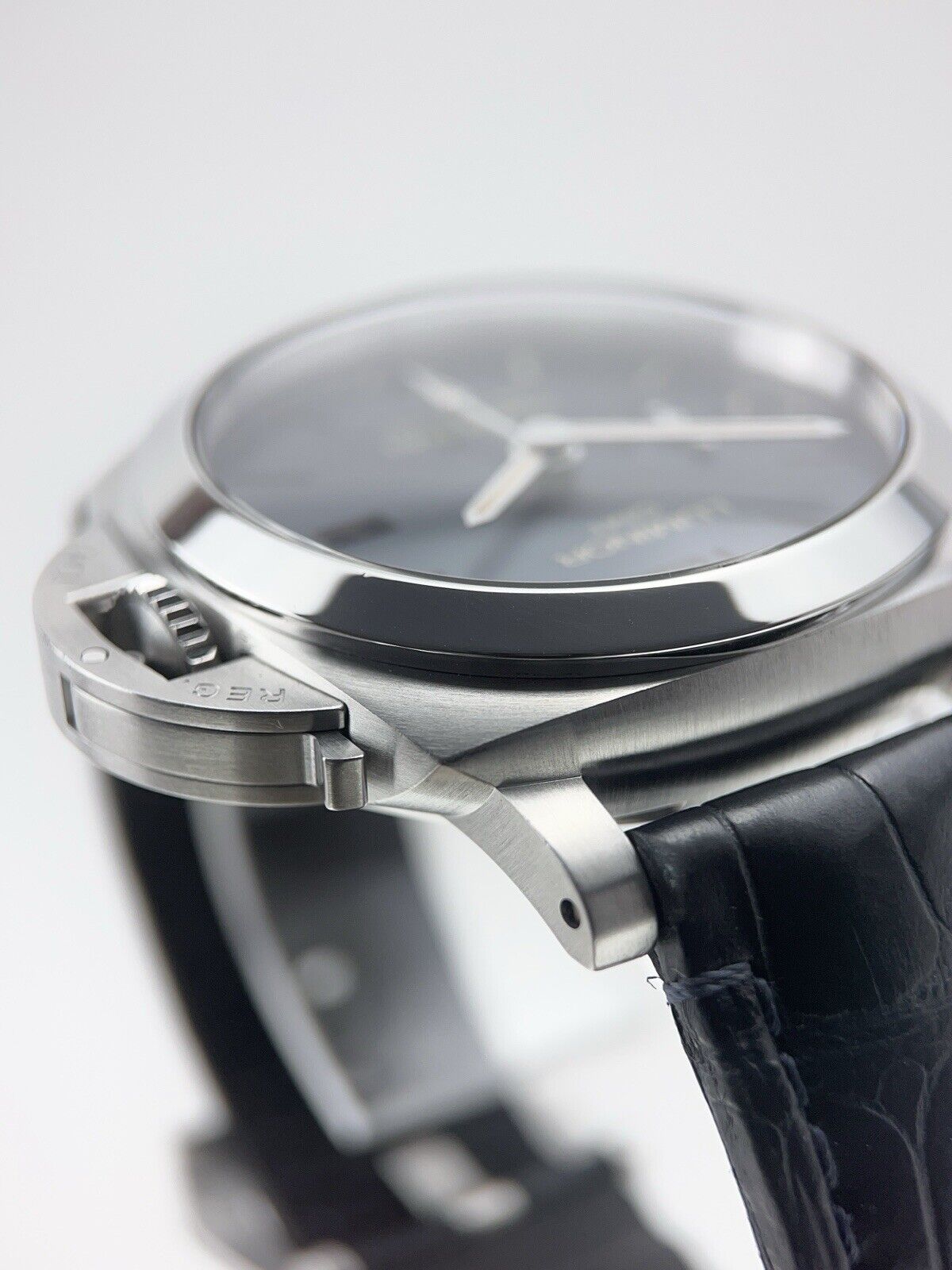 2022 Panerai Luminor GMT Steel Blue Dial 44mm Automatic Men’s Watch PAM1033