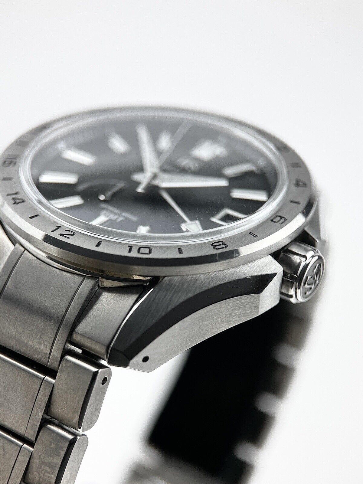 2022 Grand Seiko Evolution 9 Collection GMT Automatic Mens Watch SBGE283 41mm