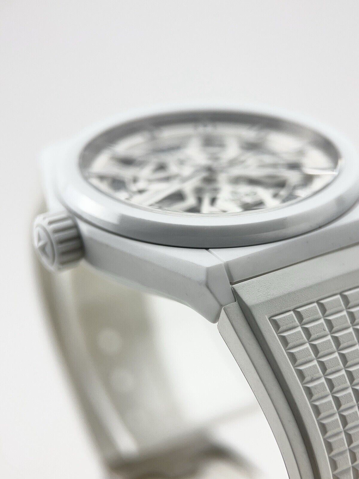 2021 Zenith Defy Ceramic White 41mm Automatic Men’s Watch 49.9002.670 - Full set