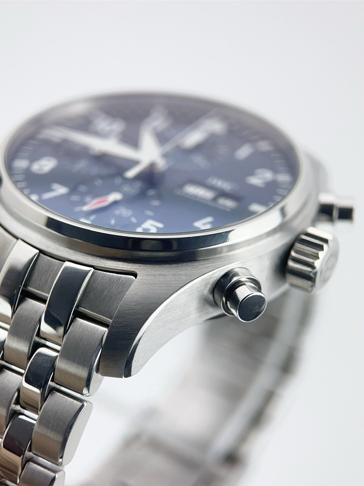 2021 IWC Pilot Stainless Steel Blue Dial 41mm Automatic Men’s Watch IW388102