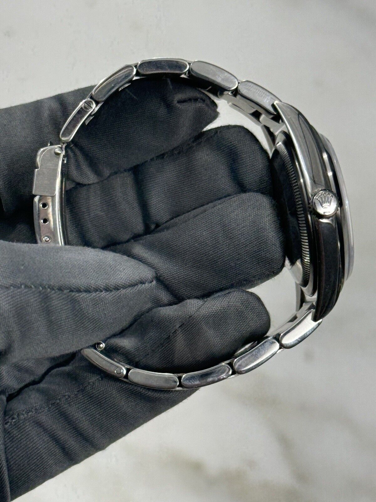 2002 Rolex Explorer 36mm 114270 Stainless Steel Men's Black Watch Swiss Made