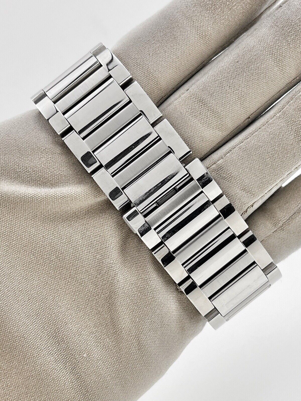 2023 Cartier Tank XL Stainless Steel 31mm Automatic Men’s Watch WSTA0053