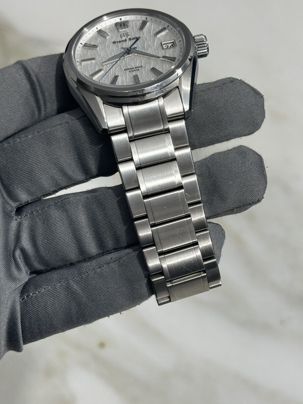 2022 Grand Seiko Evolution 9 White Birch Collection  SLGA009 Silver Dial 40mm