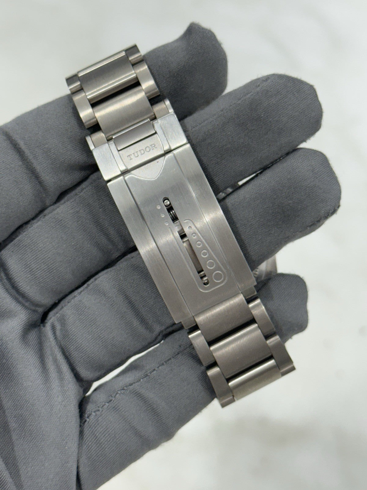 2018 Tudor Pelagos LHD Men's Black Dial 25610TNL Titanium Automatic Watch - B/P