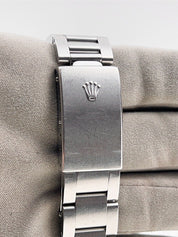 Rolex Submariner Date Stainless Steel Black 40mm Automatic Men’s Watch 16800