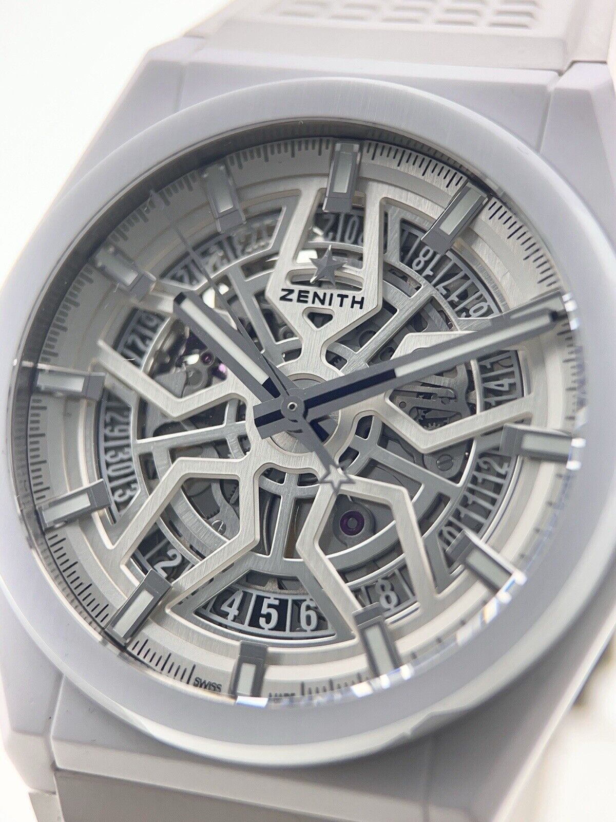2021 Zenith Defy Ceramic White 41mm Automatic Men’s Watch 49.9002.670 - Full set