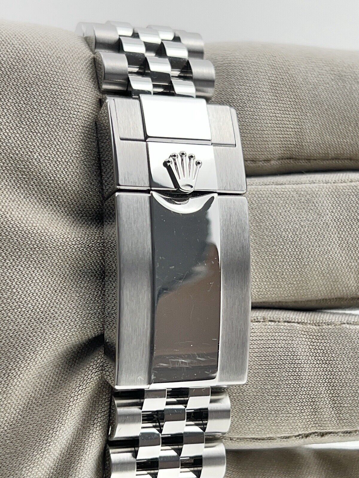 2022 Rolex GMT Master II Pepsi 126710BLRO Jubilee Steel Automatic Watch - B/P