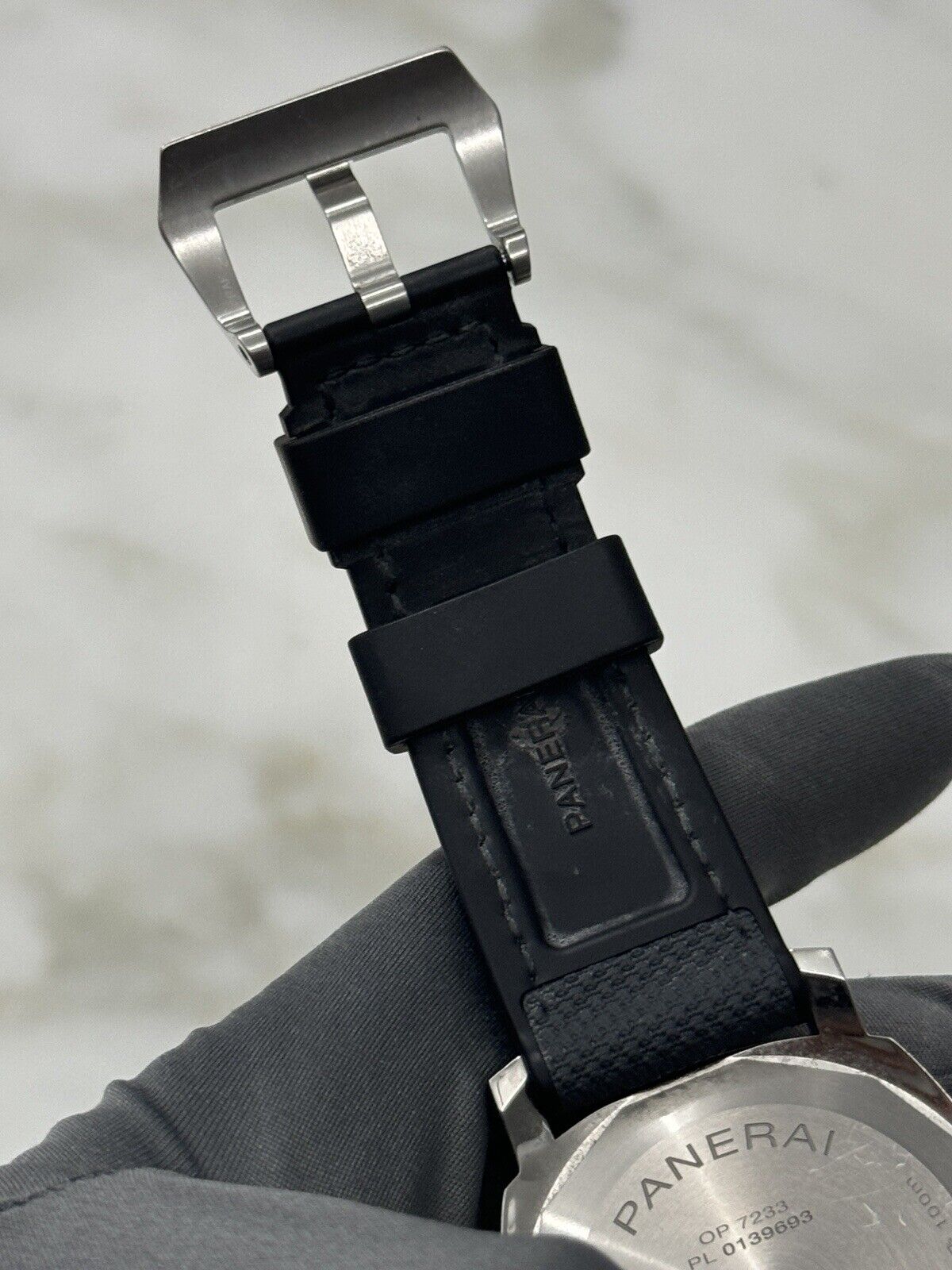 2022 Panerai Luminor Luna Rossa PAM01342 Hand Winding Men's Watch - Box & Papers