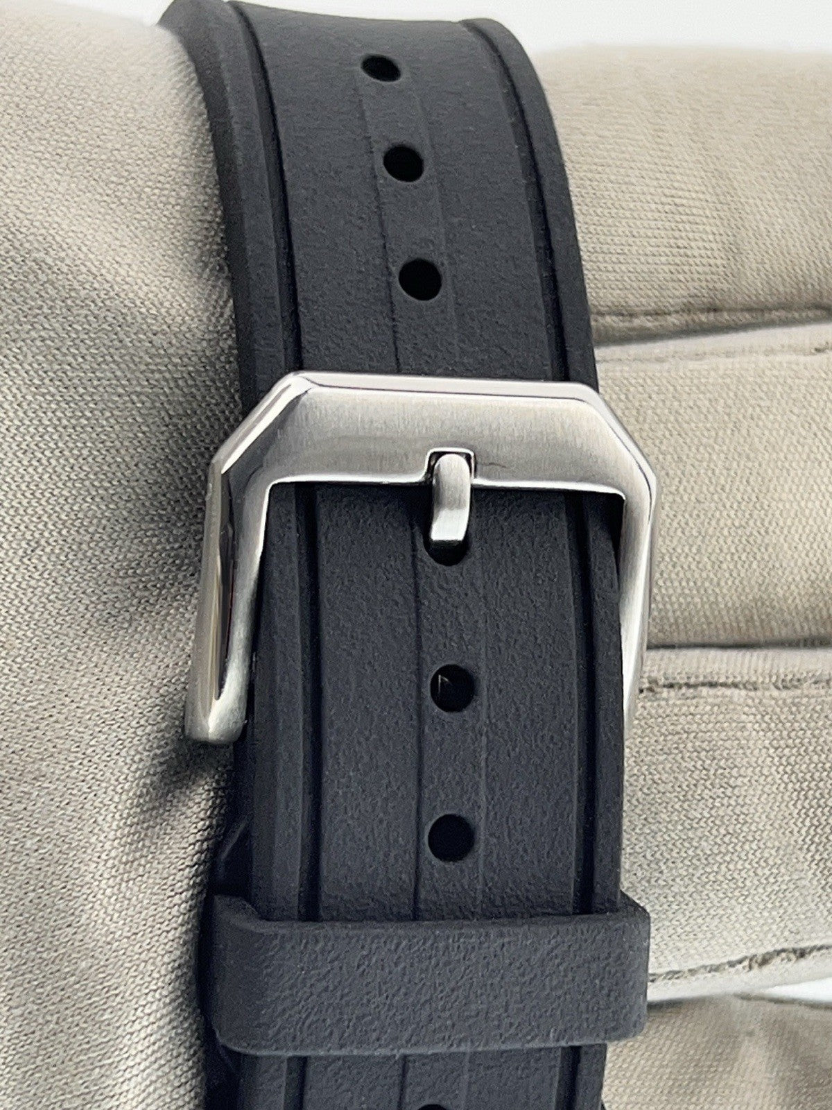 2023 IWC Pilot Top Gun Ceramic Black Dial 41mm Automatic Mens Watch IW326906