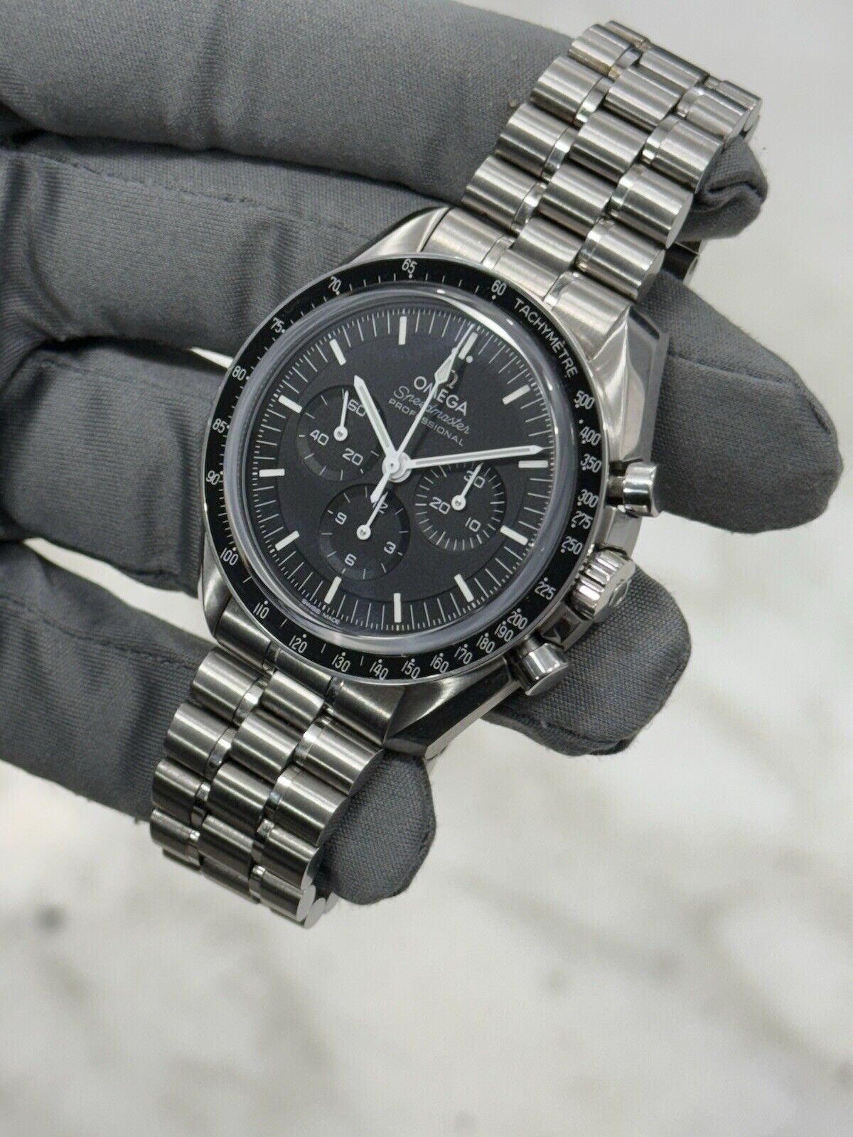 2021 Omega Speedmaster Moonwatch 42mm Sapphire Watch 310.30.42.50.01.002