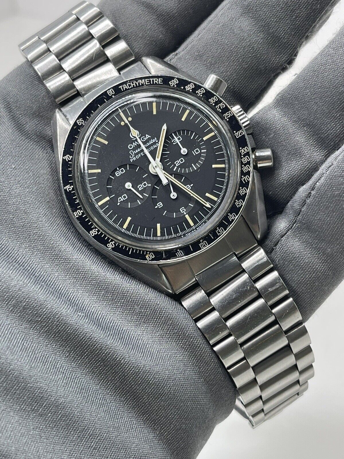 Omega 145.022 76 ST Speedmaster Professional Moonwatch Chronograph