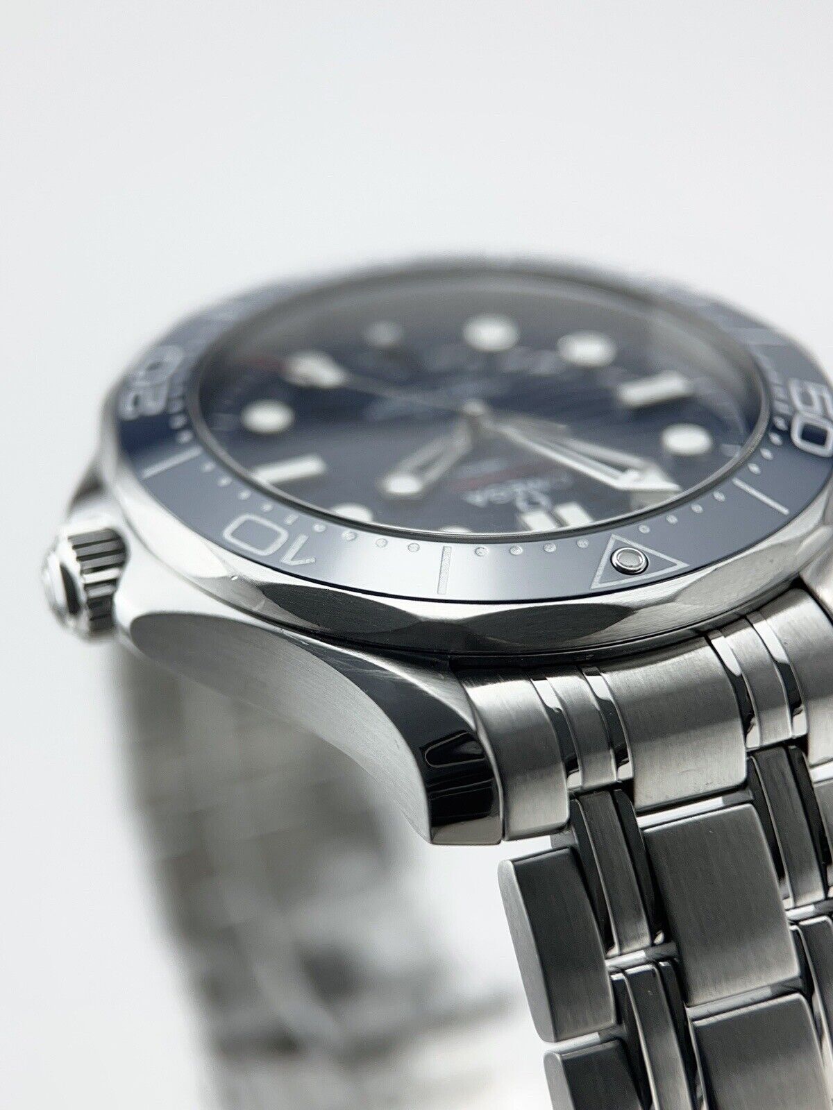 2020 Omega Seamaster Diver 300M Co-Axial Chronometer 210.30.42.20.03.001 - B/P