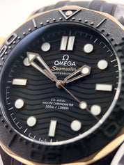 2022 Omega Seamaster Diver 300m Ceramic Black 43.5mm 210.62.44.20.01.001 - B/P