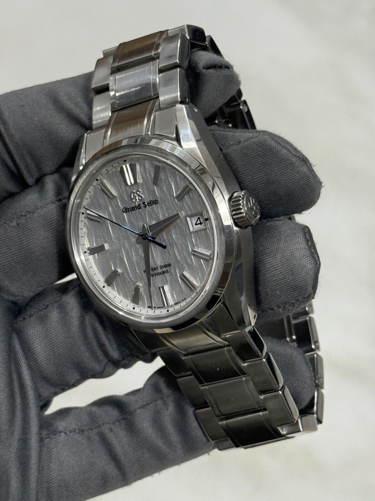 2021 Grand Seiko Evolution 9 White Birch SLGA009 Silver Dial 40mm - Box/Papers