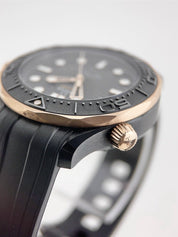 2022 Omega Seamaster Diver 300m Ceramic Black 43.5mm 210.62.44.20.01.001 - B/P