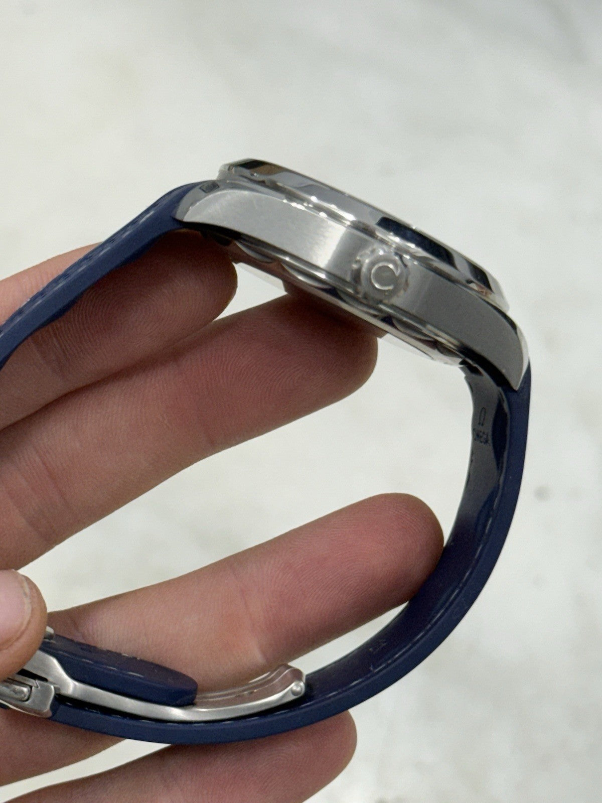 2021 Omega Seamaster GMT Aqua Terra Worldtimer Blue Dial 220.12.43.22.03.001