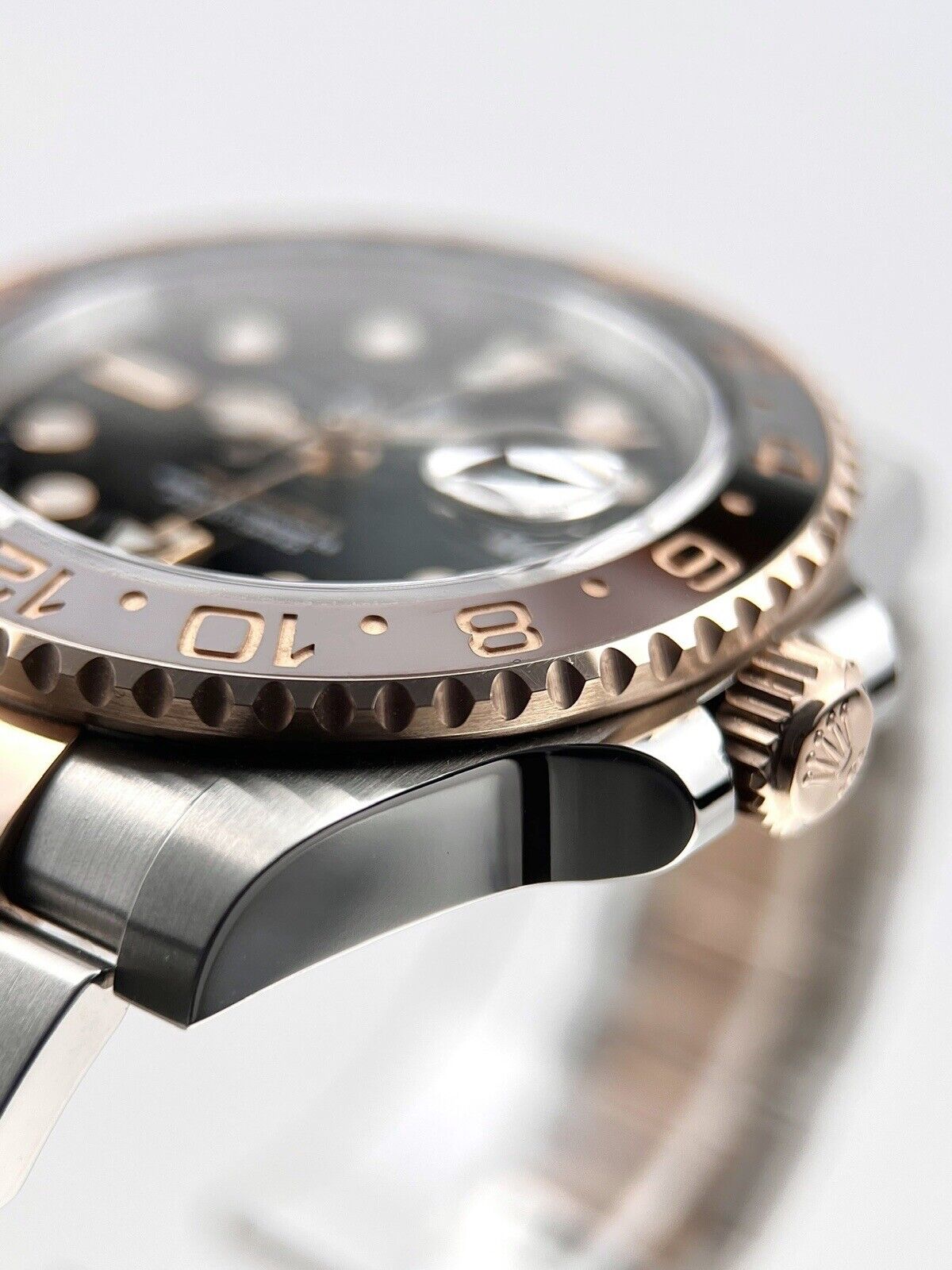 2022 Rolex GMT-Master II Two-Tone Root Beer Rose Gold 40mm Watch 126711CHNR