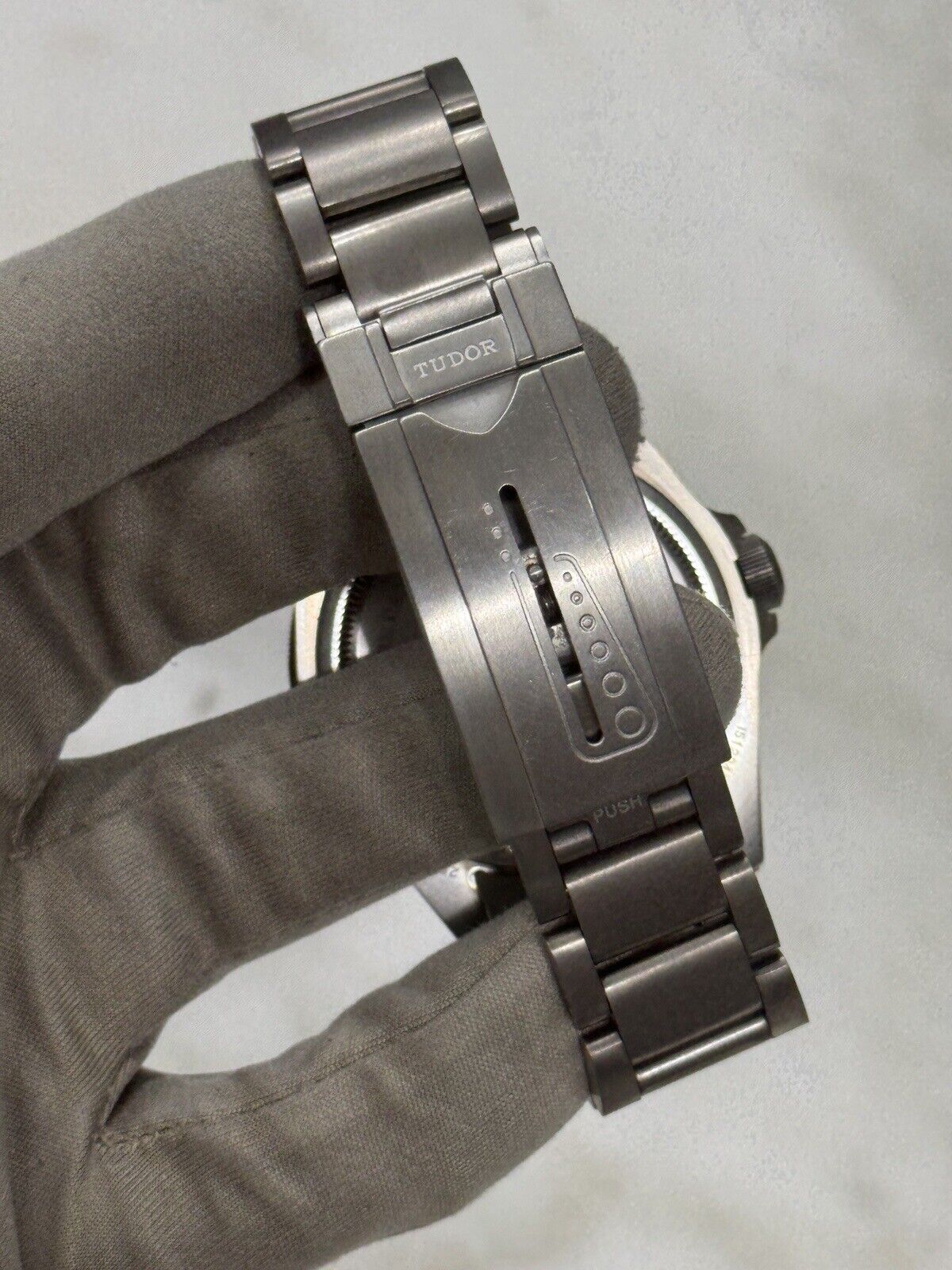 2016 Tudor Pelagos Automatic Black Dial Titanium Men's Watch 25600TN - READ