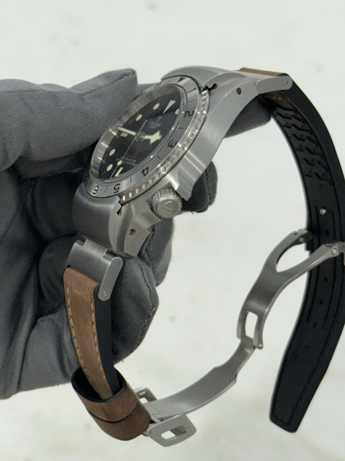 2019 Tudor Black Bay P01 Automatic 42mm Stainless Steel Mens Strap Watch 70150