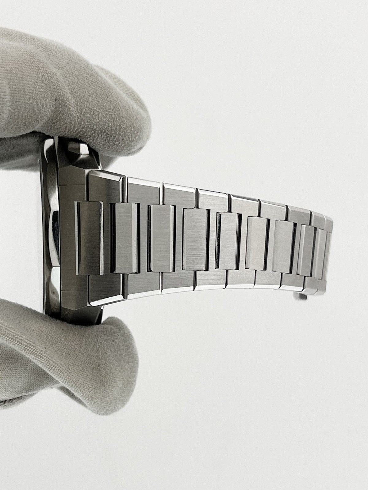 Zenith Defy Skyline Stainless Steel Blue Dial 42mm Automatic Men’s 03.9500.3600