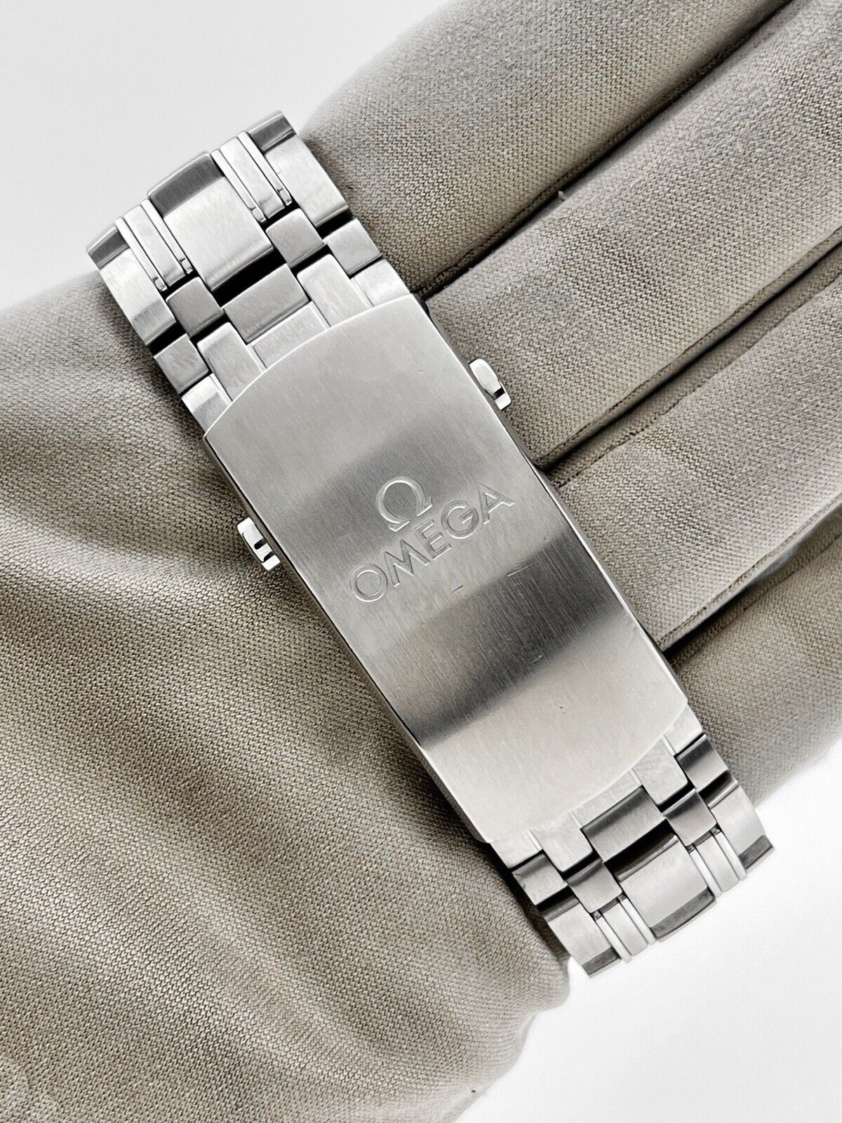 2020 Omega Seamaster Diver 300M Co-Axial Chronometer 210.30.42.20.03.001 - B/P