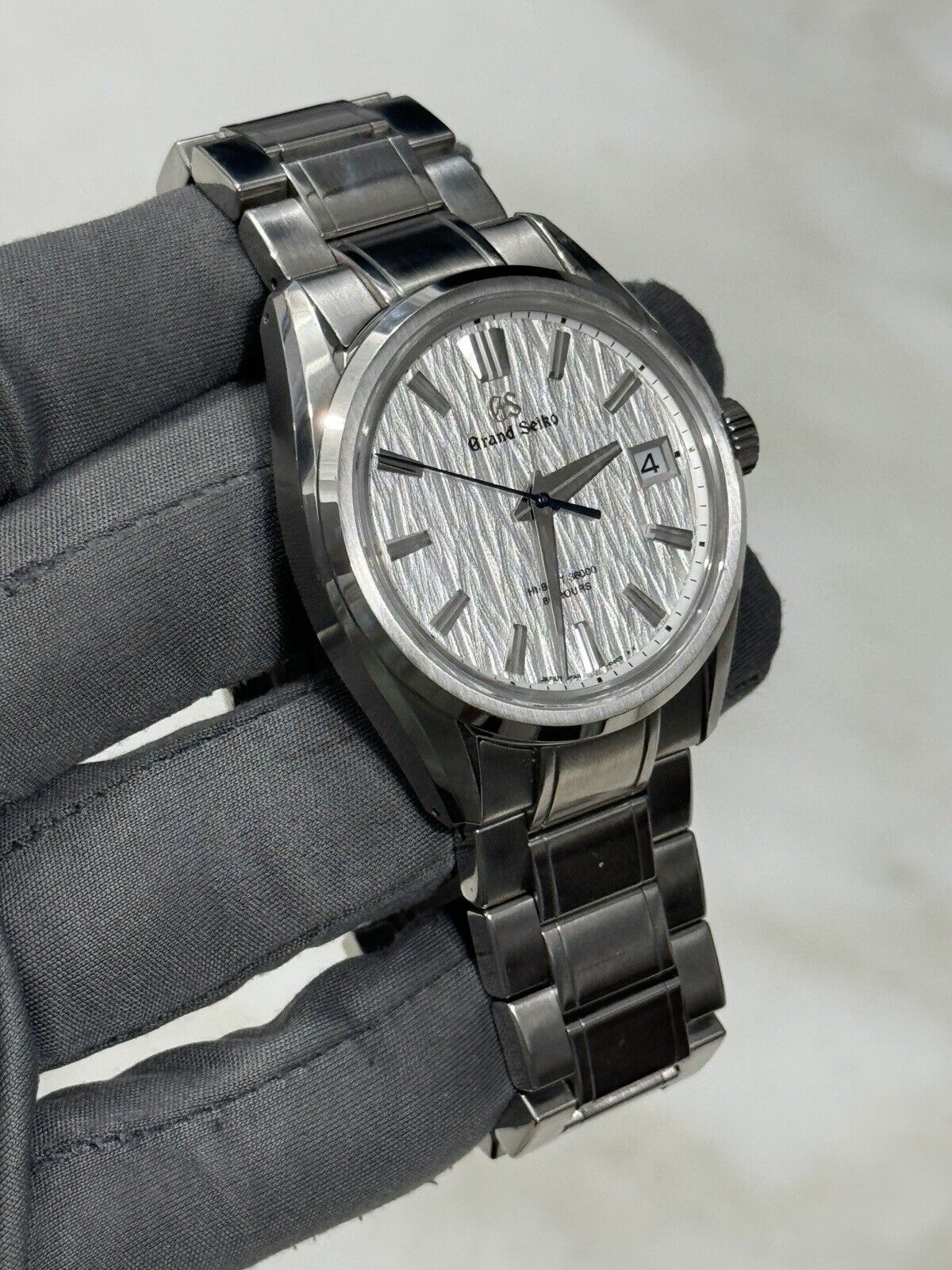 2021 Grand Seiko Evolution 9 White Birch SLGA009 Silver Dial 40mm - Box/Papers