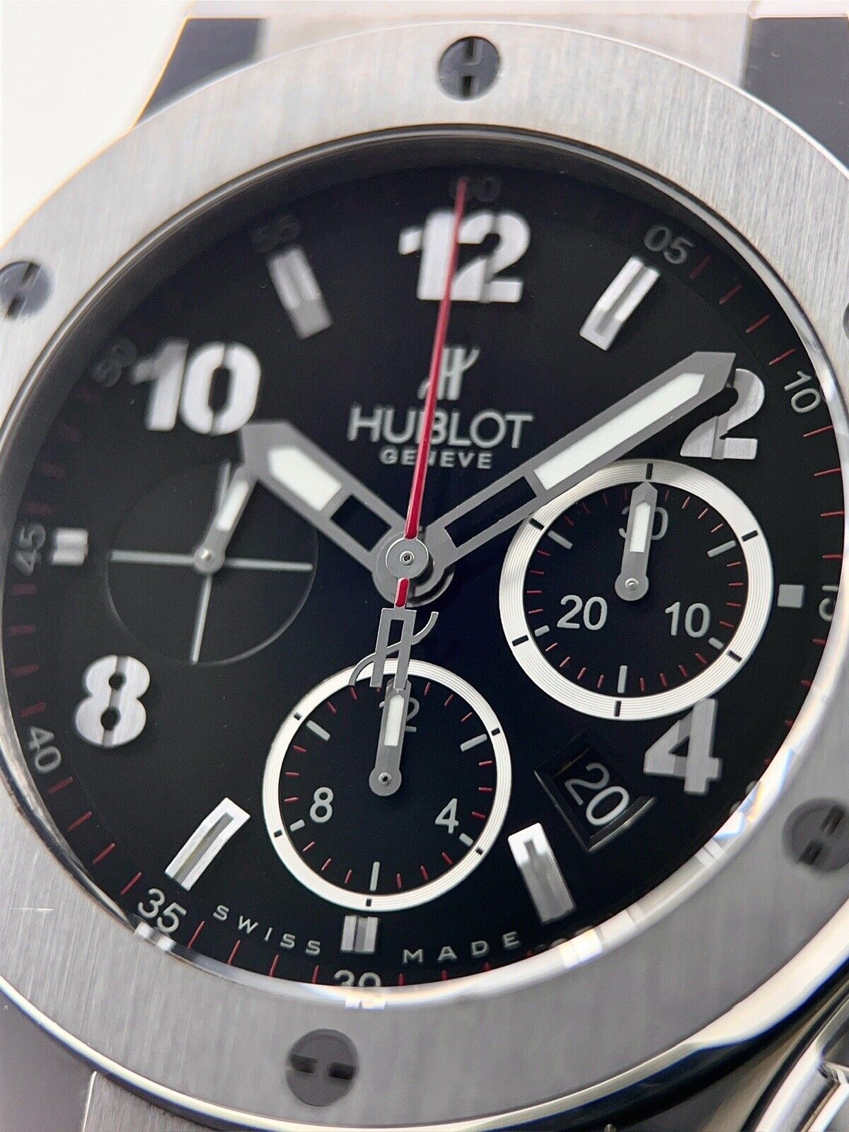 2015 Hublot Big Bang Steel 44mm Automatic Men’s Watch 301.SX.130.RX - B/P