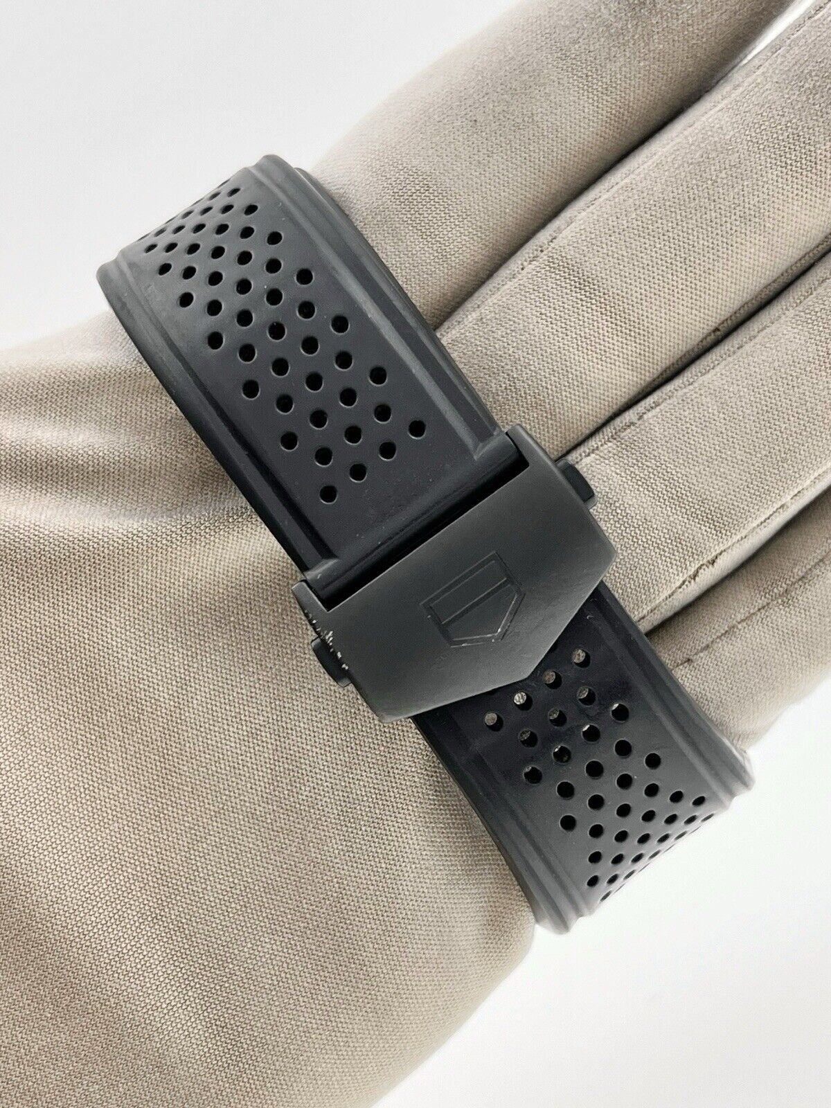 2022 Tag Heuer Carrera Calibre 01 Ceramic 43mm Automatic Men's Watch CAR2090