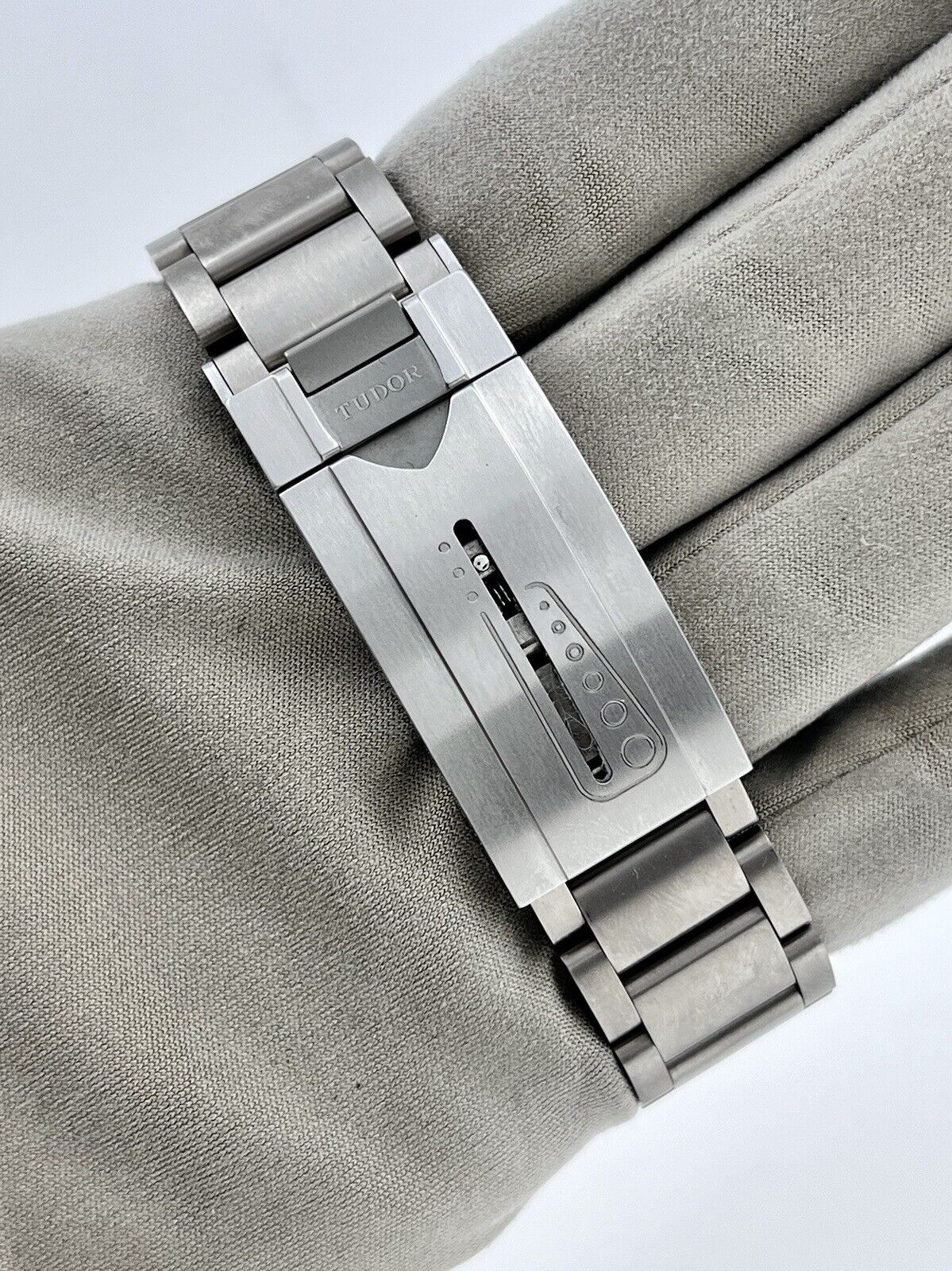 2015 Tudor Pelagos Blue Dial Titanium Case & Bracelet Automatic 42MM 25600TB B/P