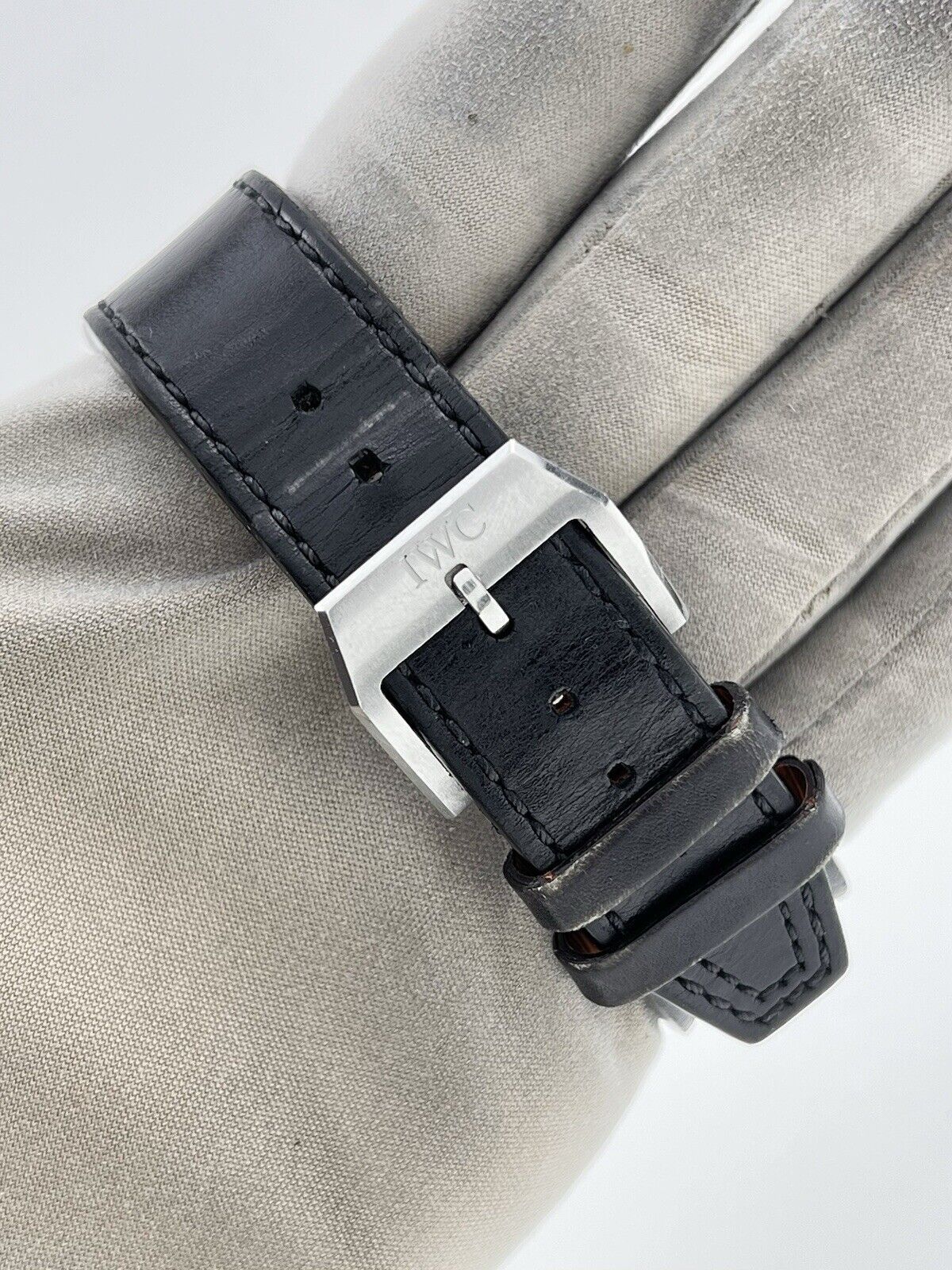 2019 IWC Pilot Mark Steel Black Dial 40mm Automatic Men’s Watch IW327009