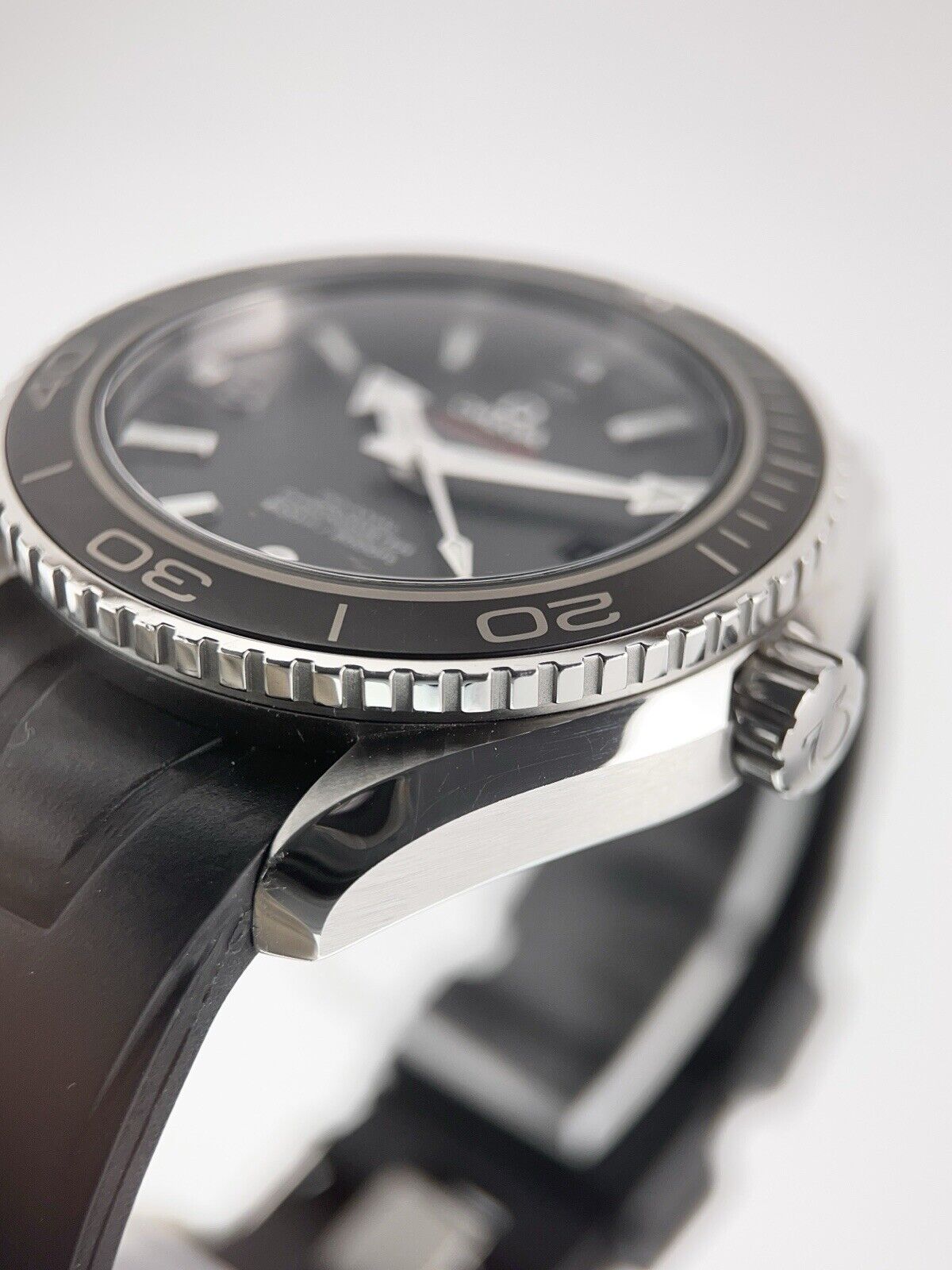 2018 Omega Seamaster Planet Ocean Steel Automatic Mens Watch 232.30.46.21.01.001