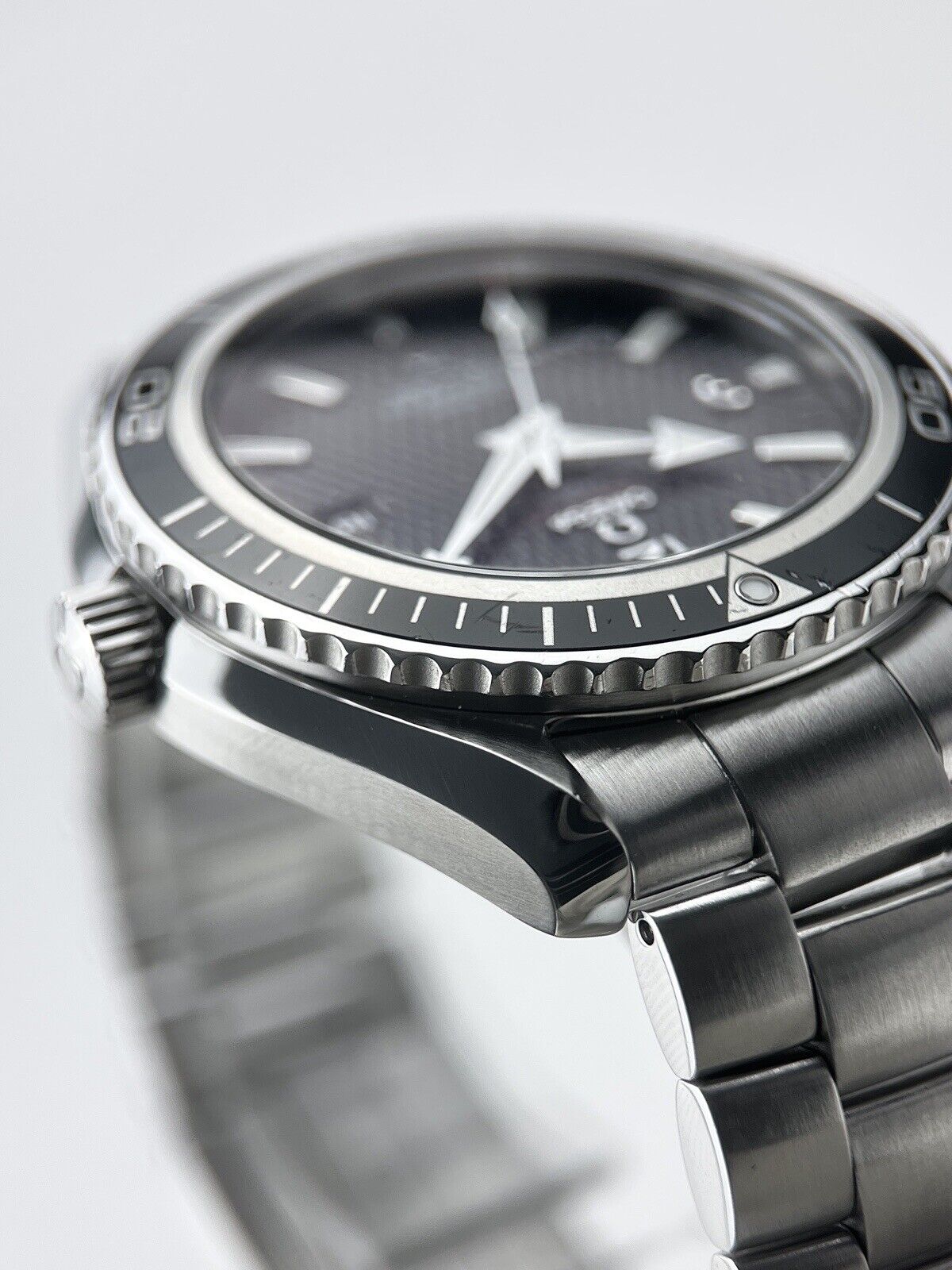 Omega Seamaster Planet Ocean Limited Edition James Bond “007” Quantum of Solace