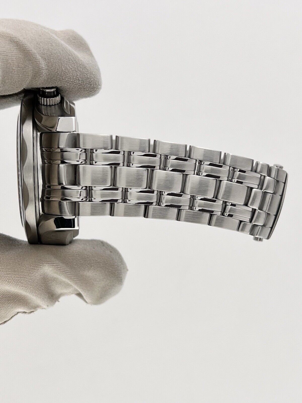 2015 Omega Seamaster Diver 300m Steel 44mm Mens Watch 212.30.44.50.01.001