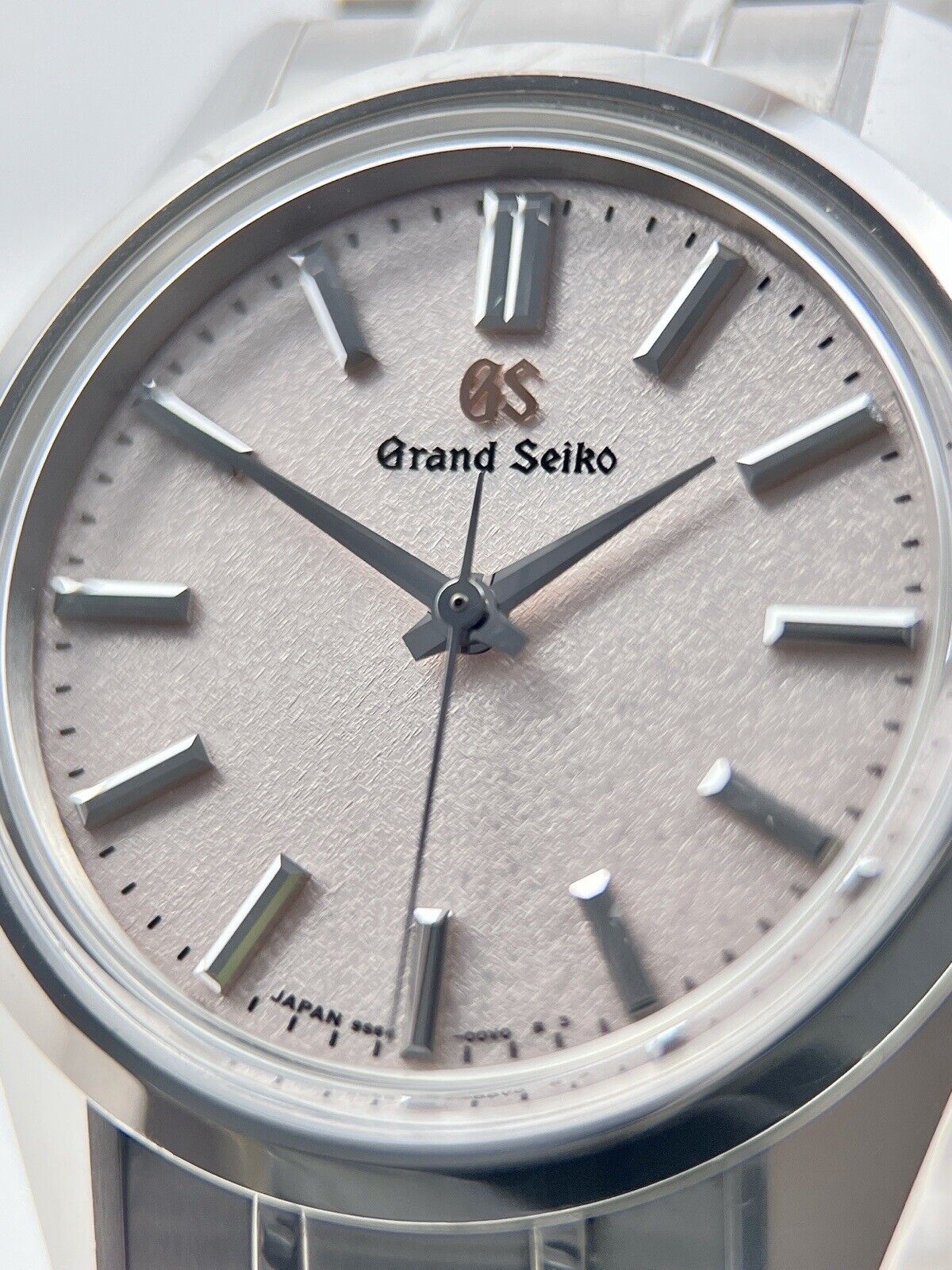 2022 Grand Seiko Heritage Collection Limited Edition Pink Watch SBGW289 - B&P