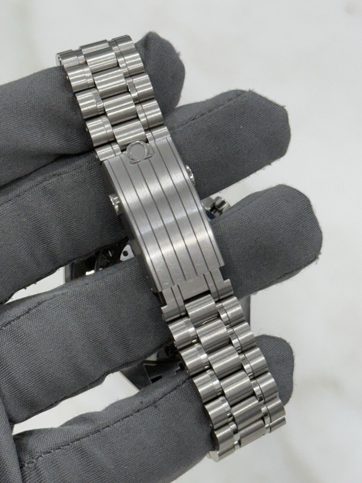 2022 Omega Speedmaster Moonwatch 42mm Sapphire Watch 310.30.42.50.01.002