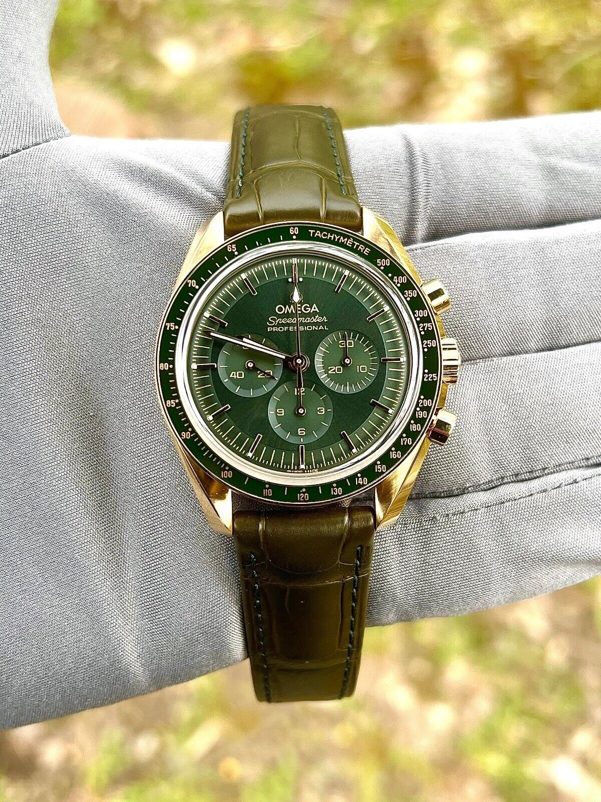 2023 NEW Omega Speedmaster Professional MOONSHINE GREEN Moonwatch B/P