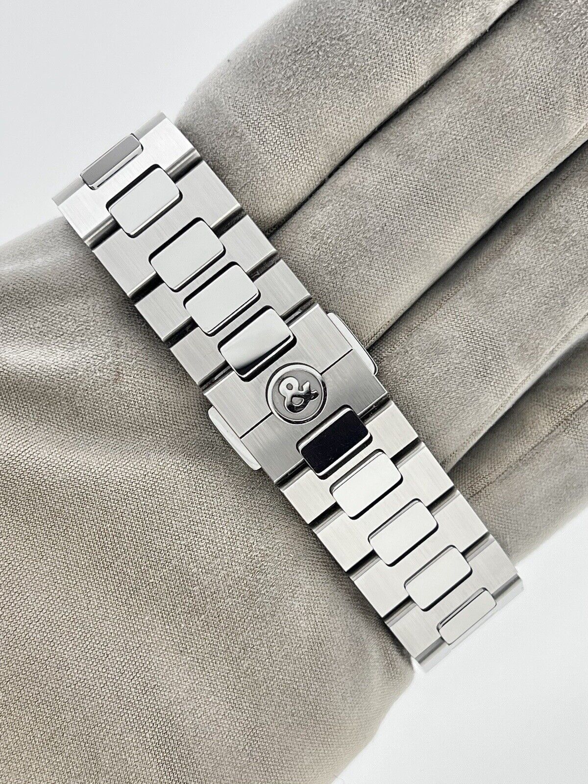 2023 Bell & Ross GMT Automatic 40mm Blue Dial Men's Watch BR05 - Box And Papers