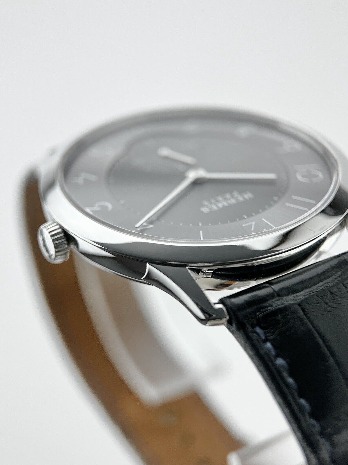 2018 Hermes Slim 39mm Automatic Men’s Watch CA.2.810 - Box And Papers