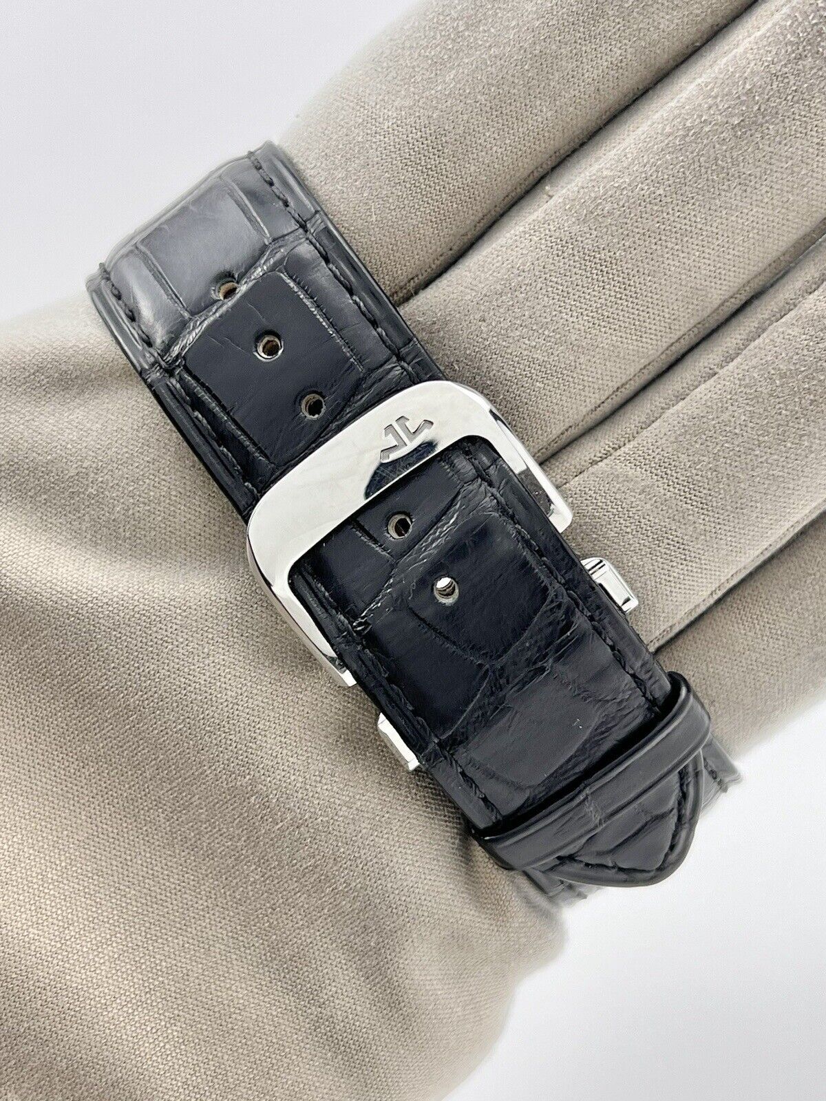 2015 JLC Grande Reverso Manual Wind Watch 30x42mm W/ Papers - 273.8.04