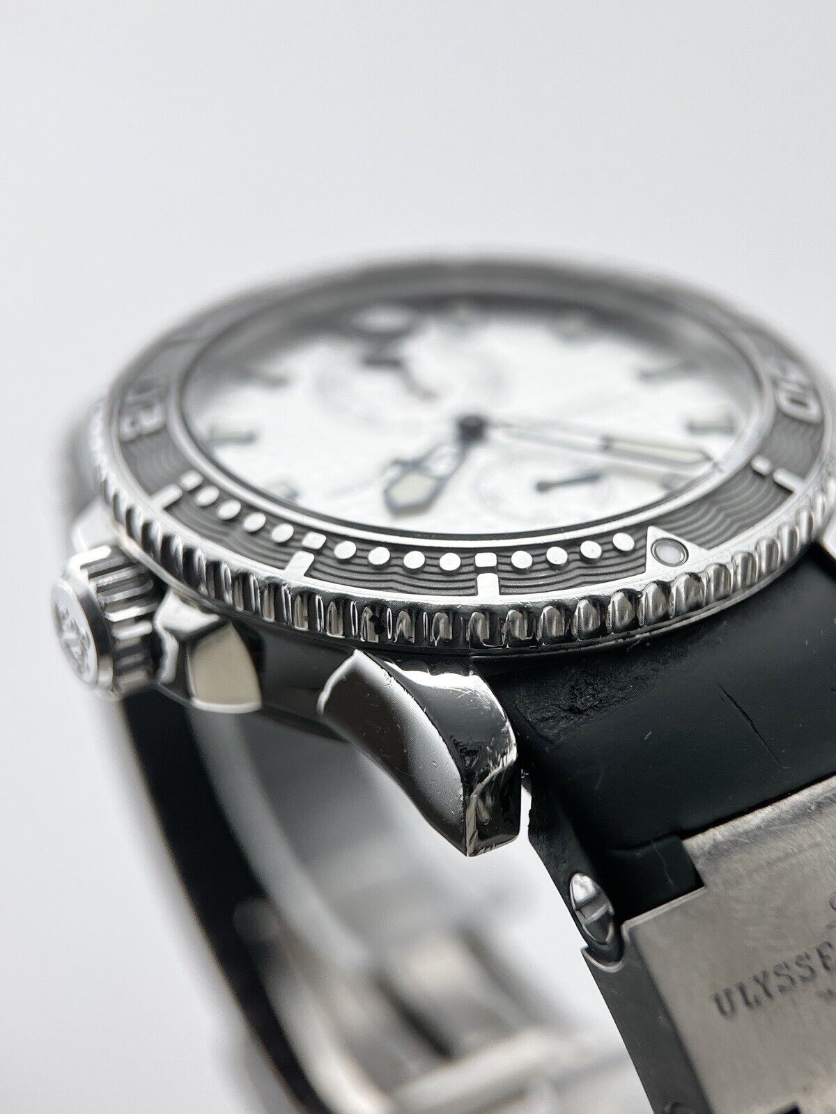 Ulysse Nardin Maxi Marine Stainless Diver Silver Dial 42mm Ref- 263-33 W/ Box